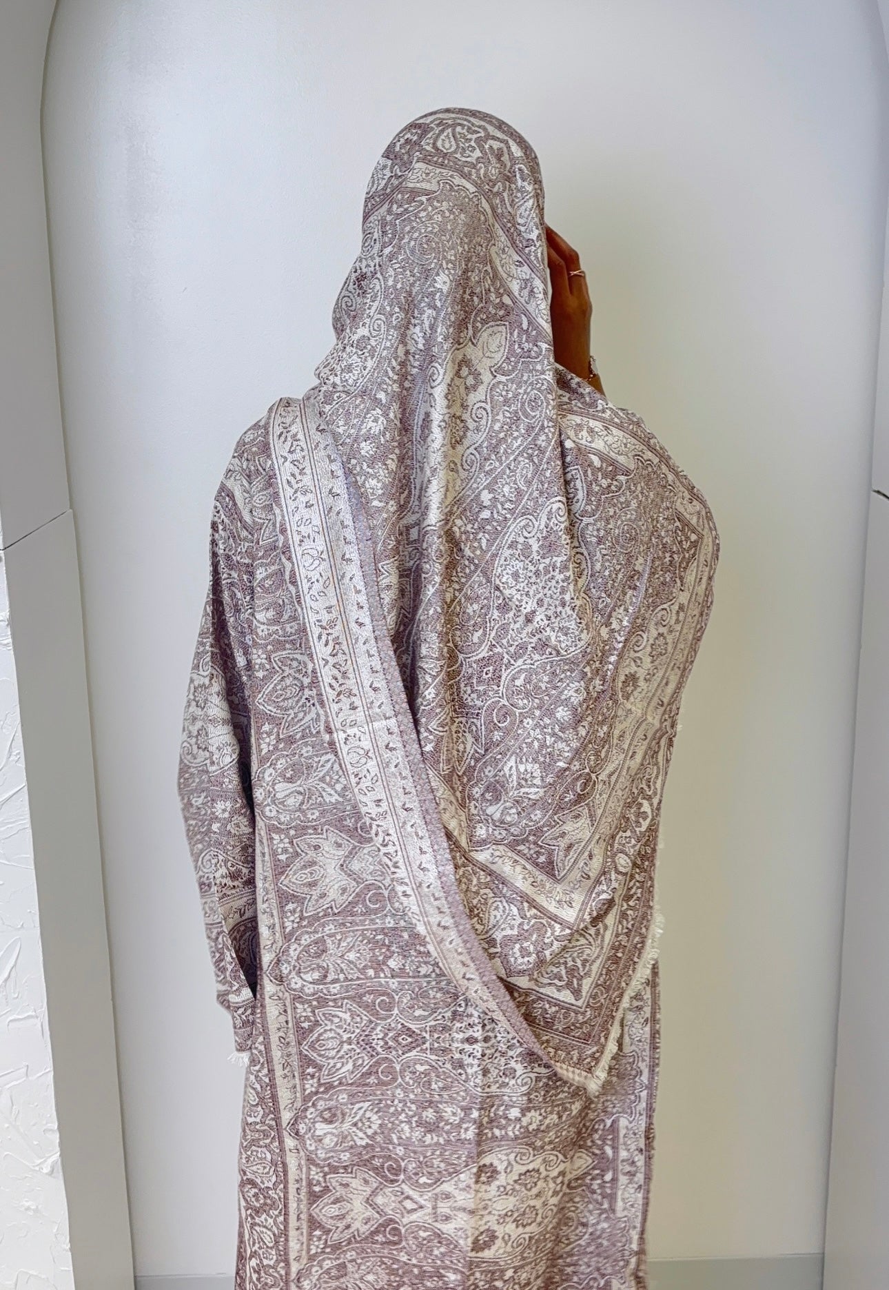 Rose Paisley Pashmina Abaya