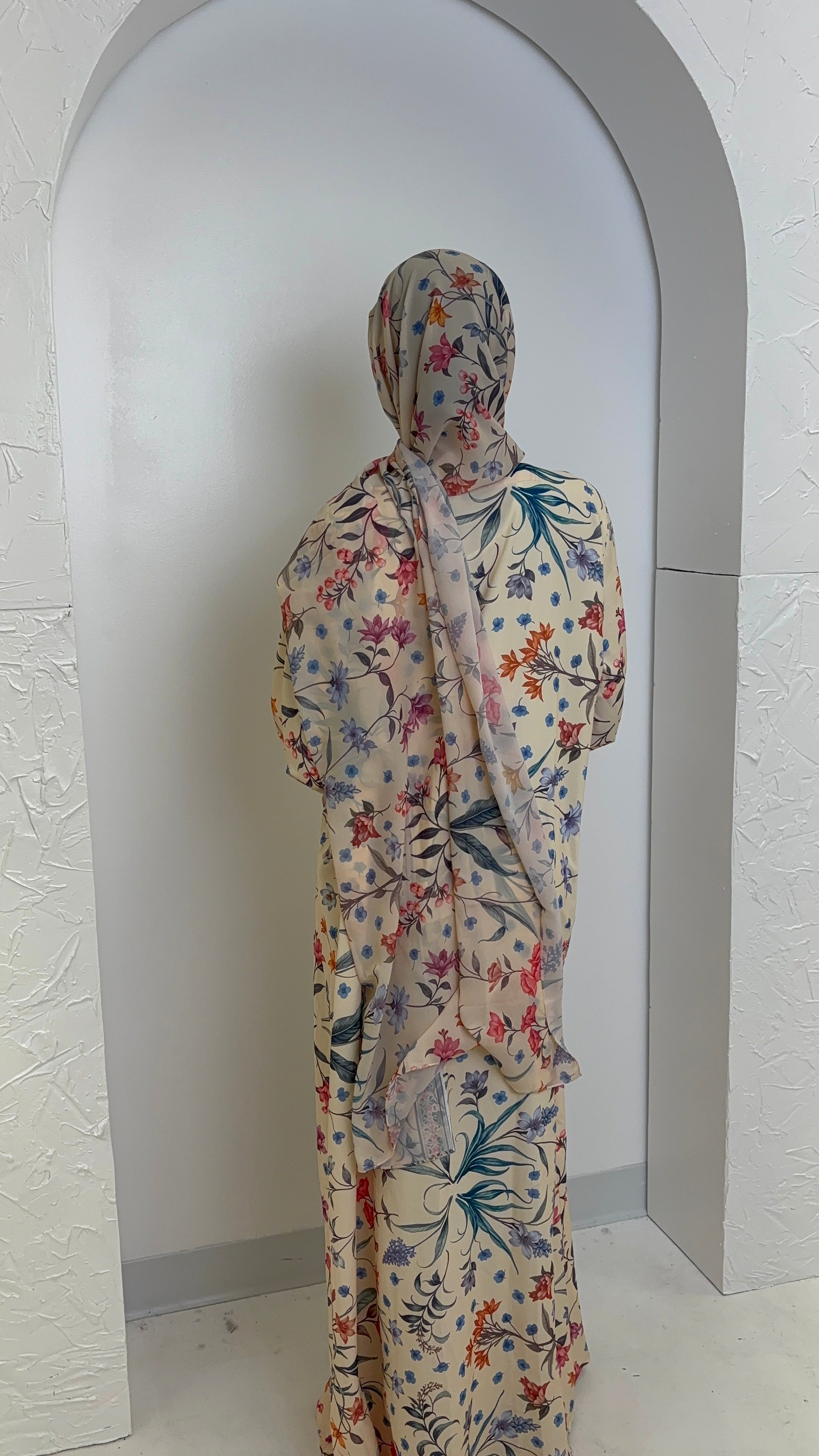 Spring Melody Abaya