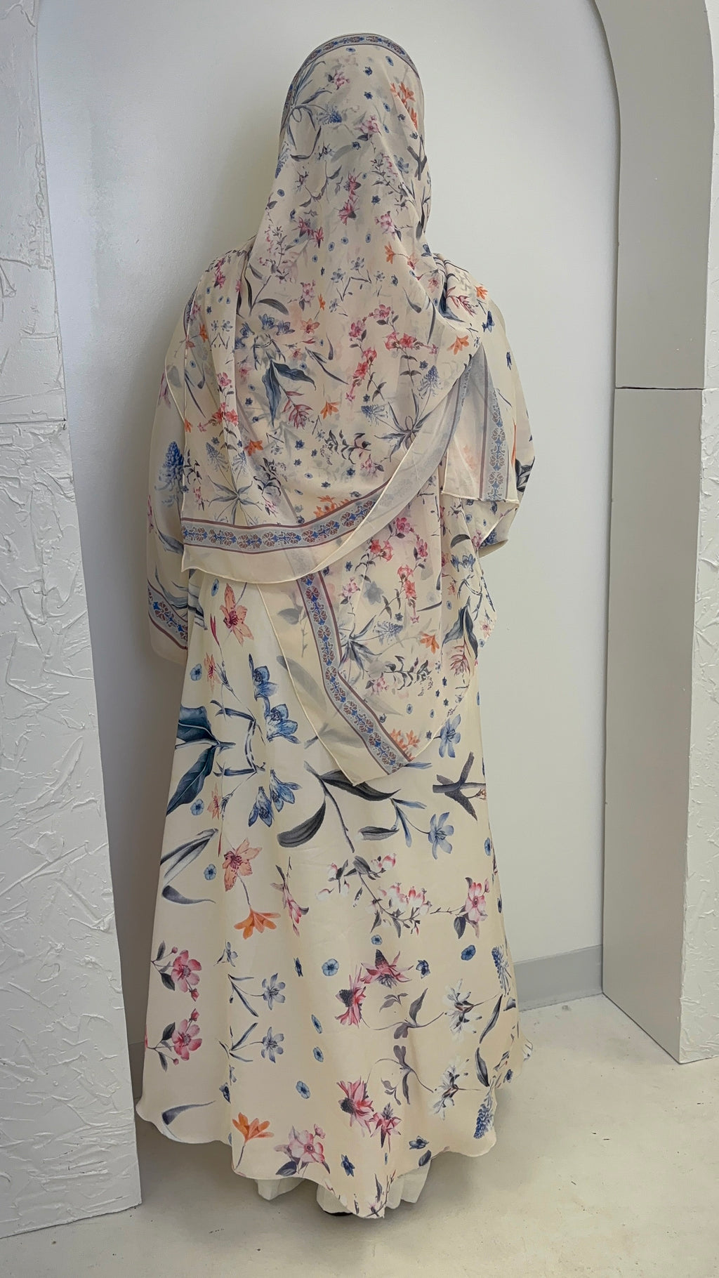 Luna Flora Abaya