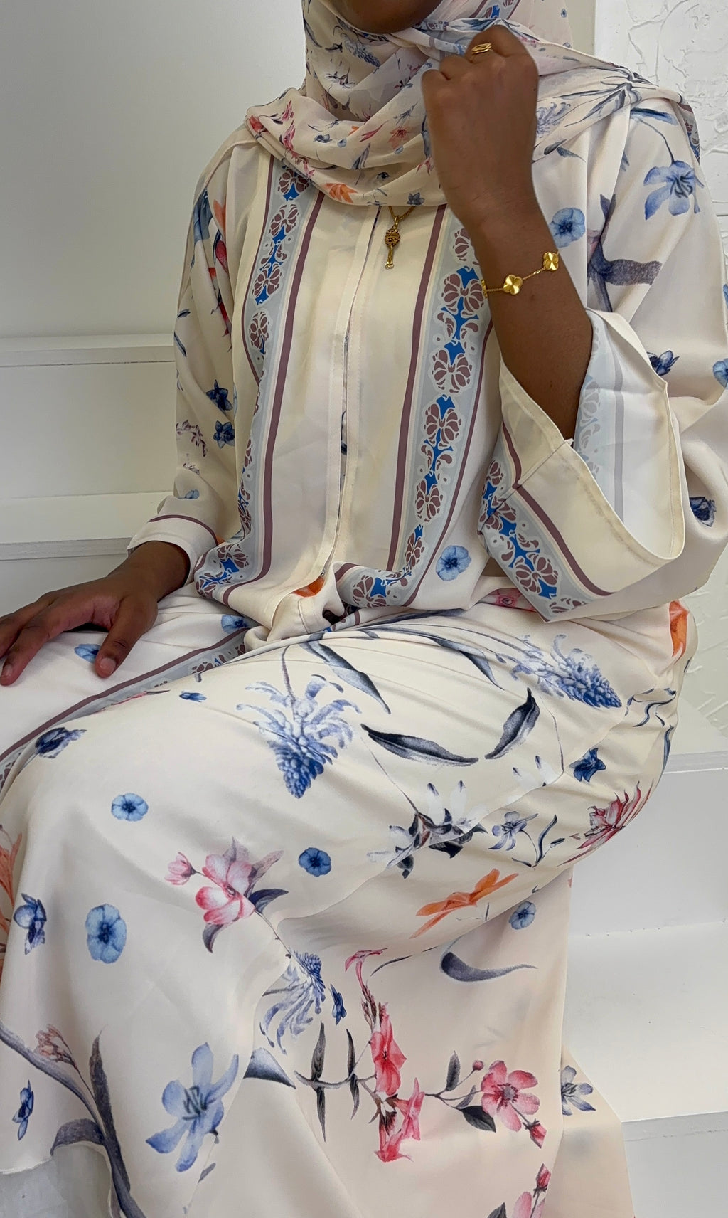 Luna Flora Abaya
